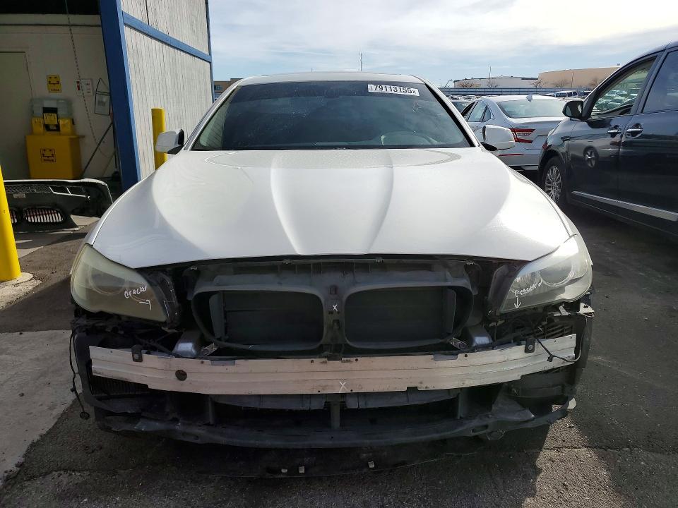 2013 BMW 528 i