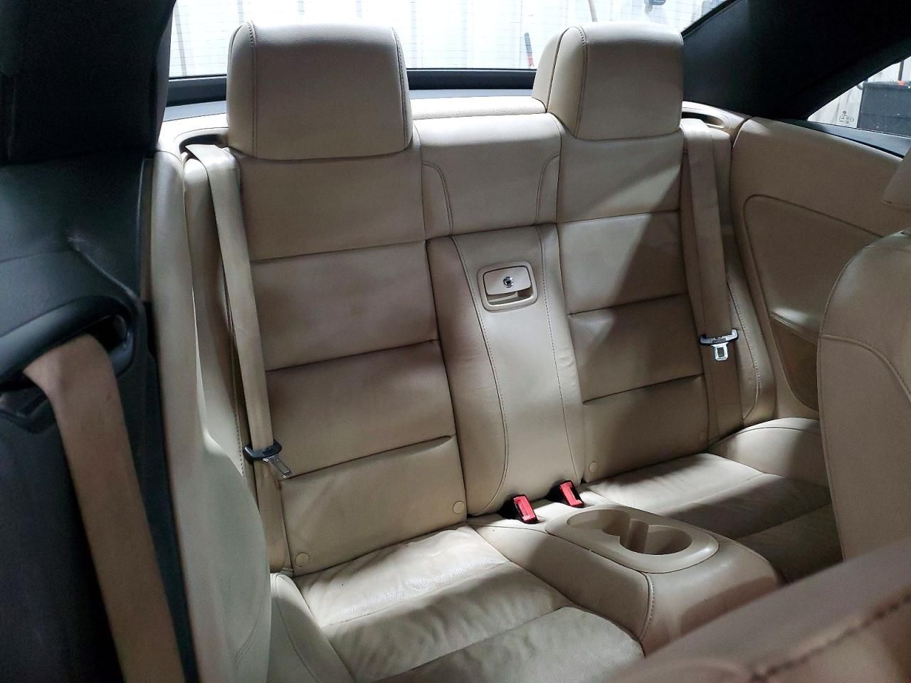 2010 Volkswagen Eos lux