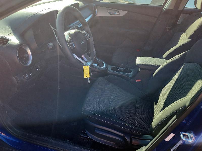 2023 KIA Forte lx
