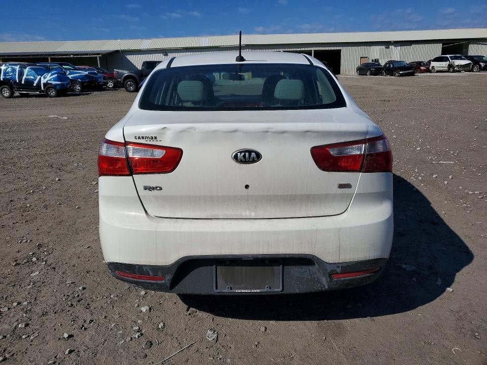 2015 KIA Rio lx