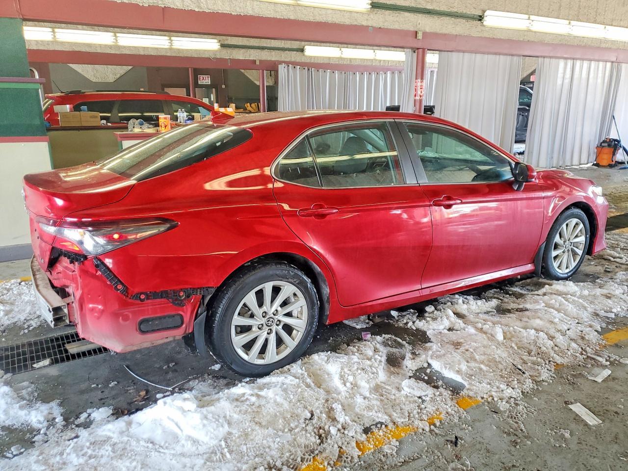 2023 Toyota Camry le