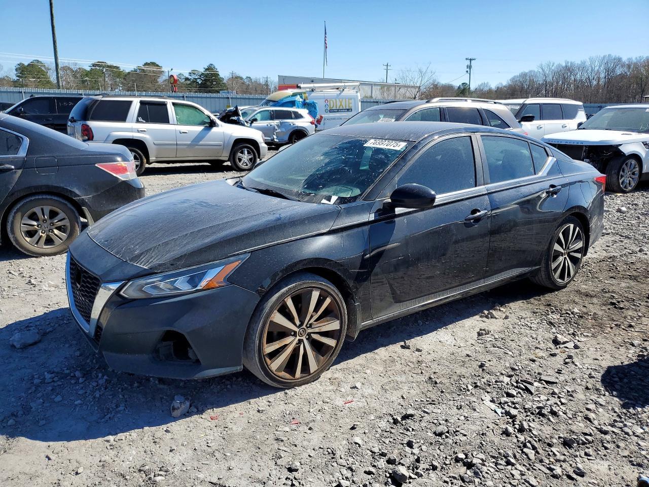 2019 Niss Altima sr