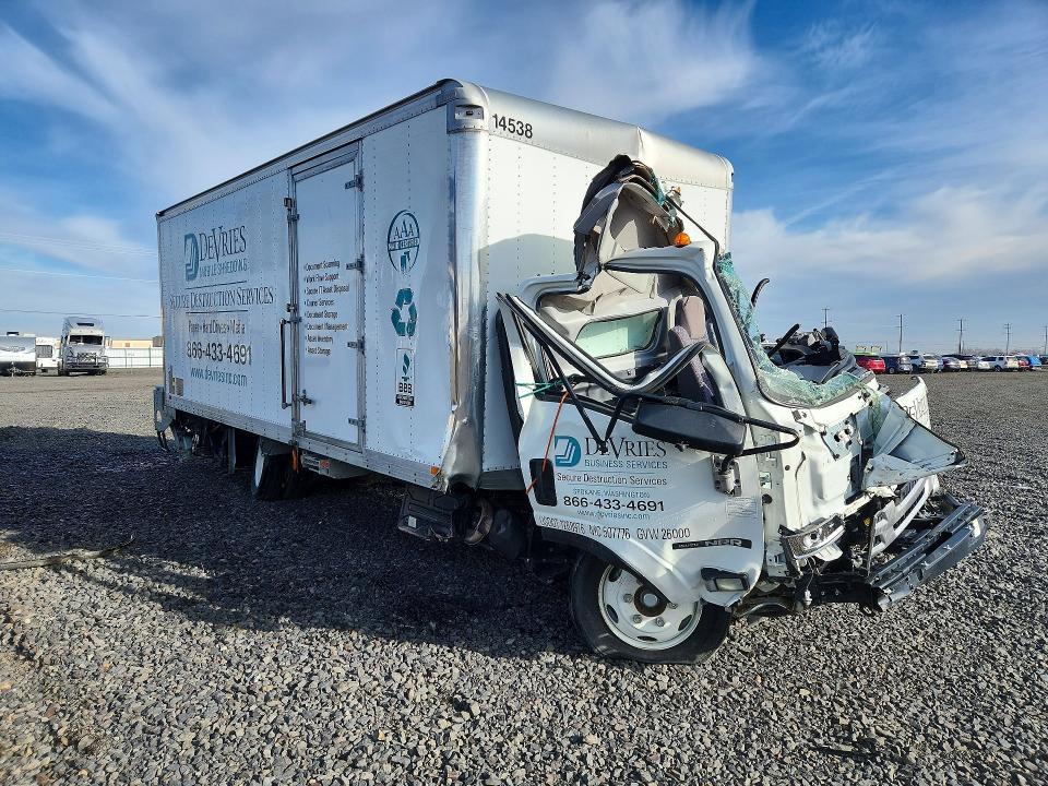2024 Isuzu NRR BOX Truck