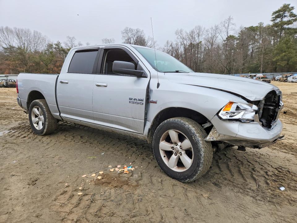 2016 Dodge Ram 1500 slt