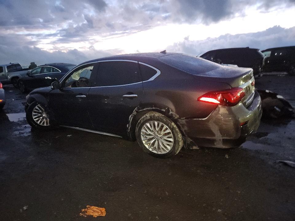 2015 Infiniti Q70 3.7