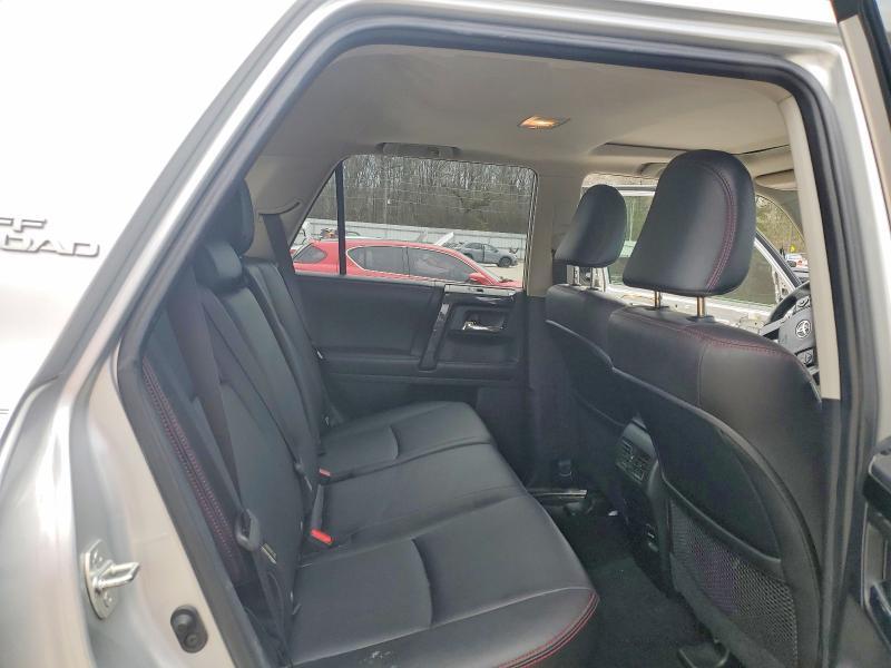 2018 Toyota 4runner SR5
