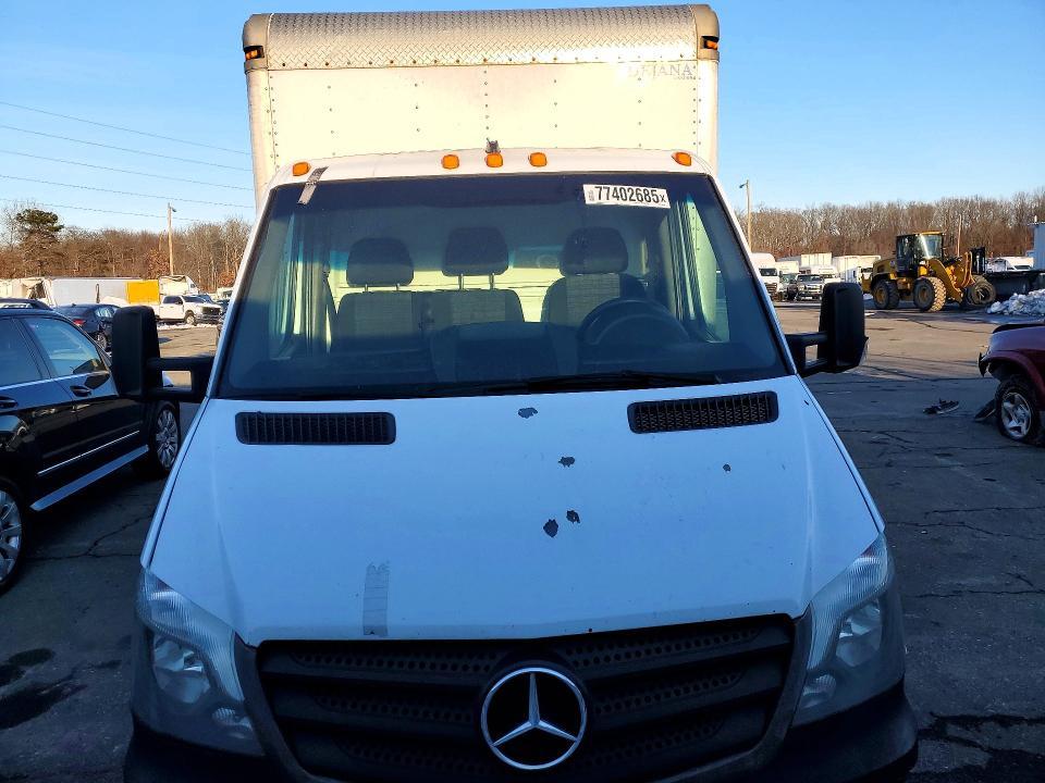 2016 Mercedes-Benz Sprinter box Truck