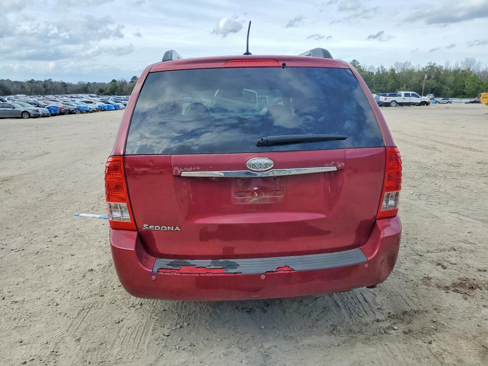2012 KIA Sedona lx