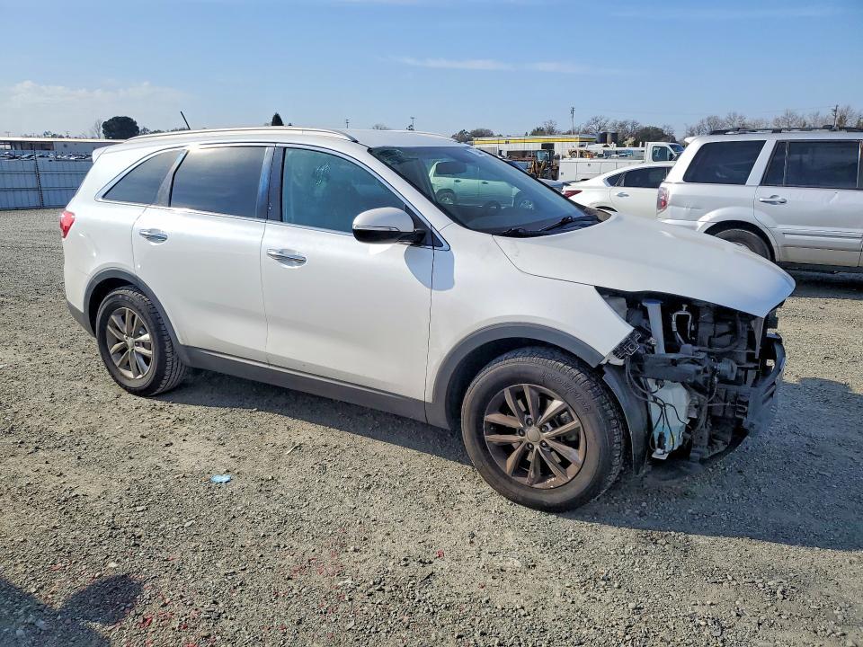 2017 KIA Sorento lx V6
