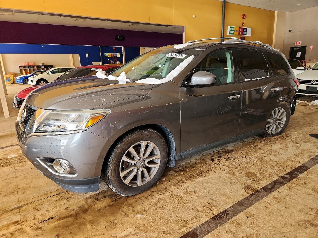 2016 Nissan Pathfinder sv