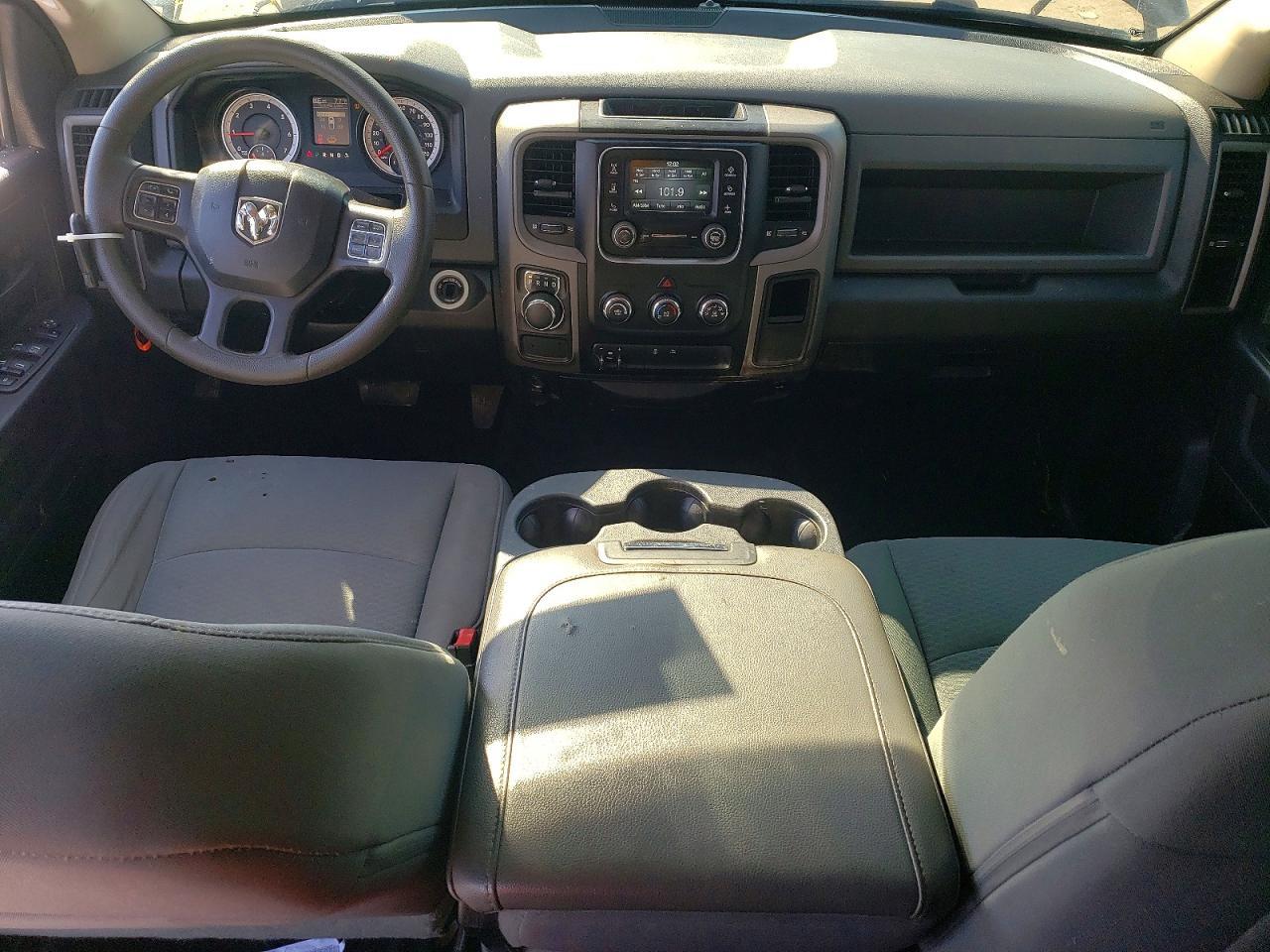 2015 Dodge Ram 1500 st