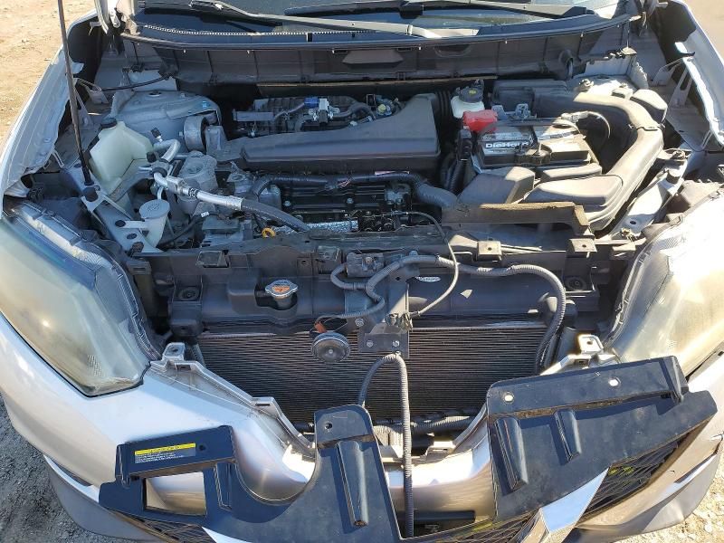 2015 Nissan Rogue sv