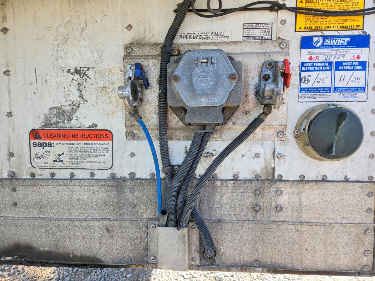 2015 Utility VS2RA Refrigerated Van Trailer