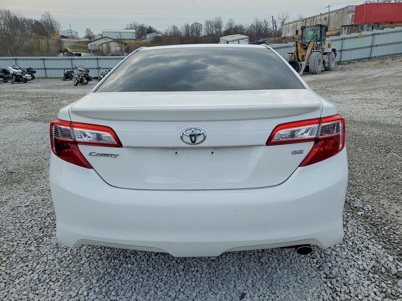 2012 Toyota Camry se