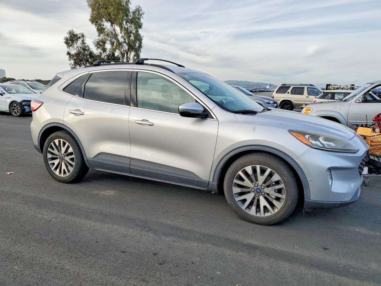 2020 Ford Escape Titanium