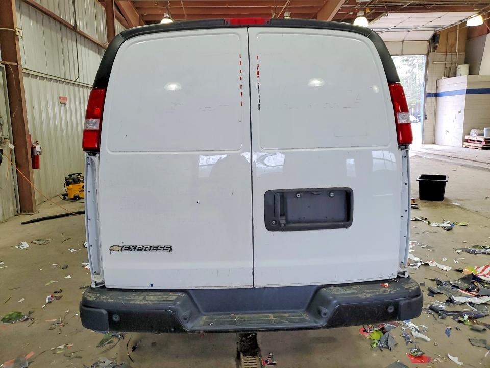 2019 Chevrolet Express 2500 Cargo Delivery van