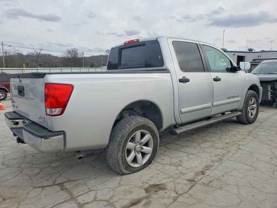 2013 Nissan Titan s
