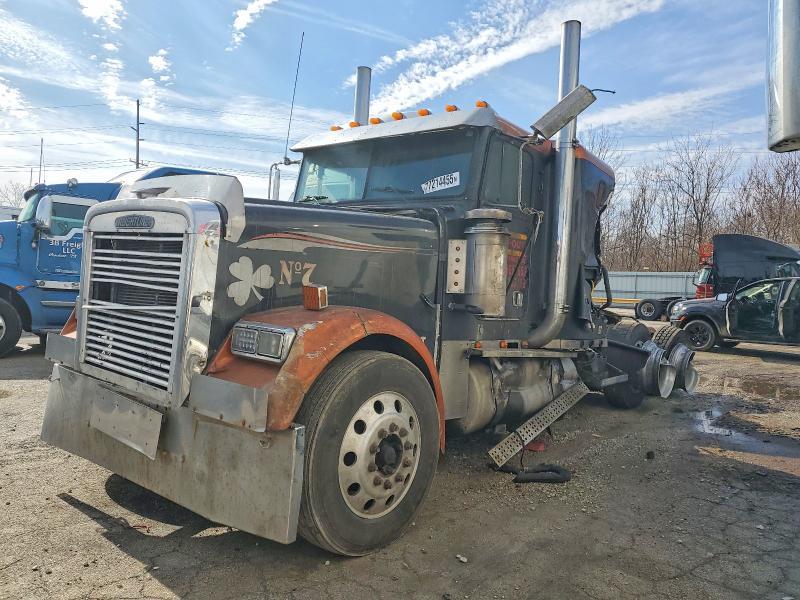 1995 Freightliner Conventional FLD120