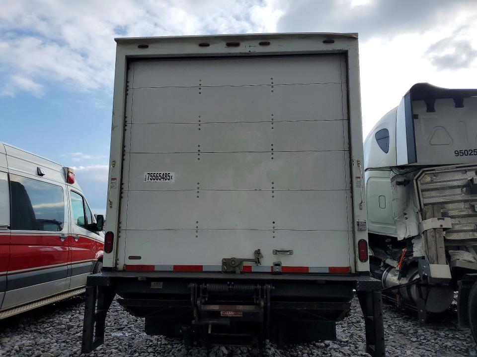 2018 Isuzu NQR BOX Truck