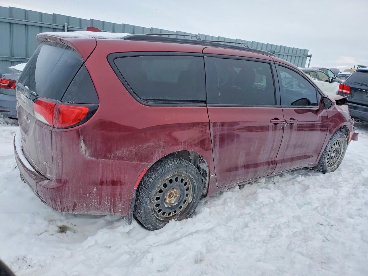 2020 Chrysler Pacifica Touring l