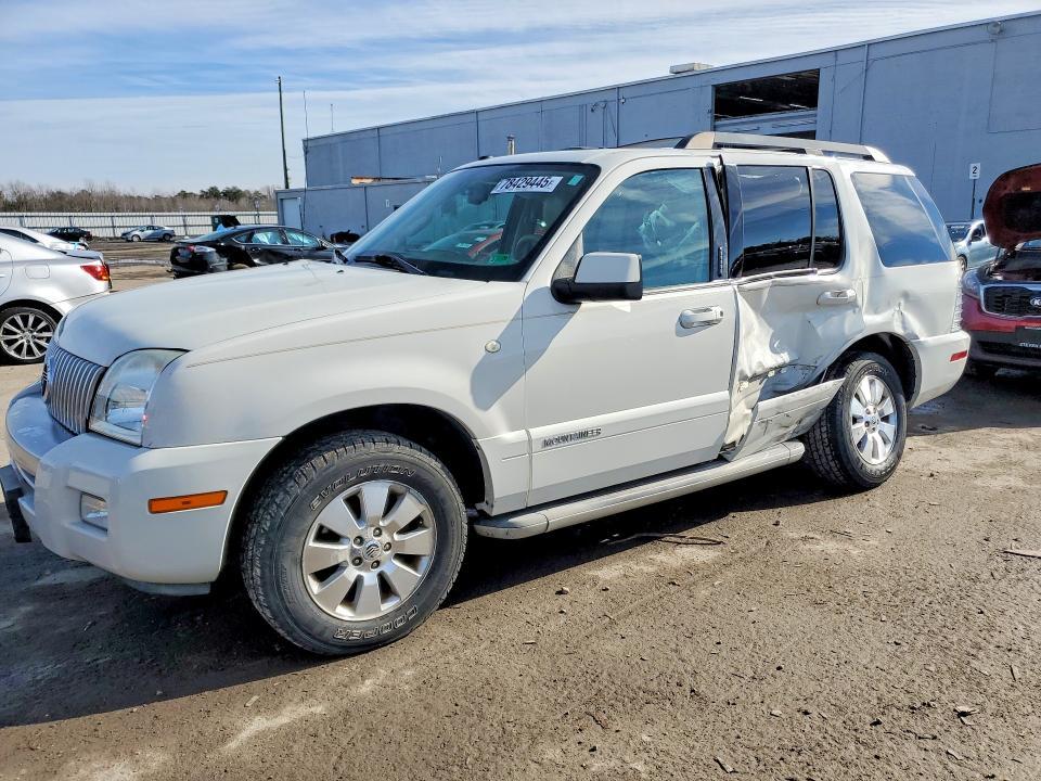 2010 Mercury Mountaineer Luxury