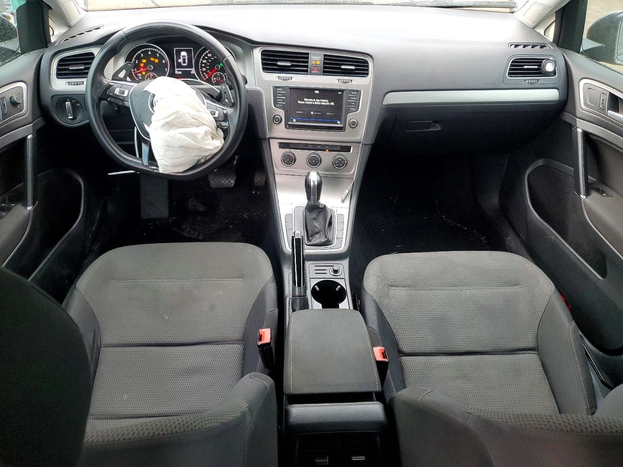 2017 Volkswagen Golf s