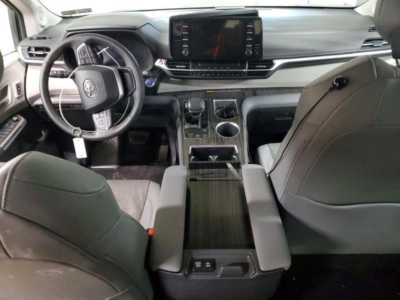 2024 Toyota Sienna Limited