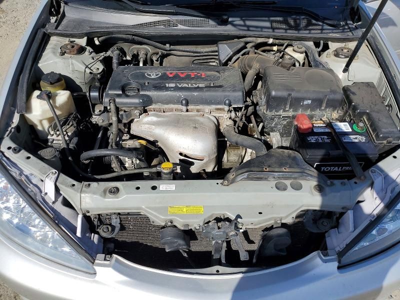 2005 Toyota Camry le