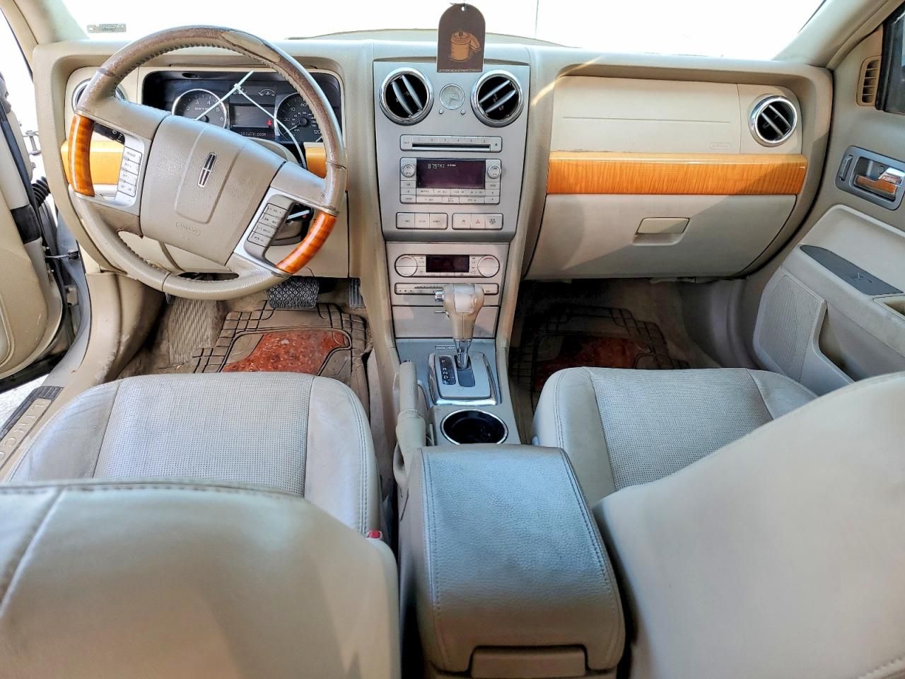 2009 Lincoln Townhouse MKZ