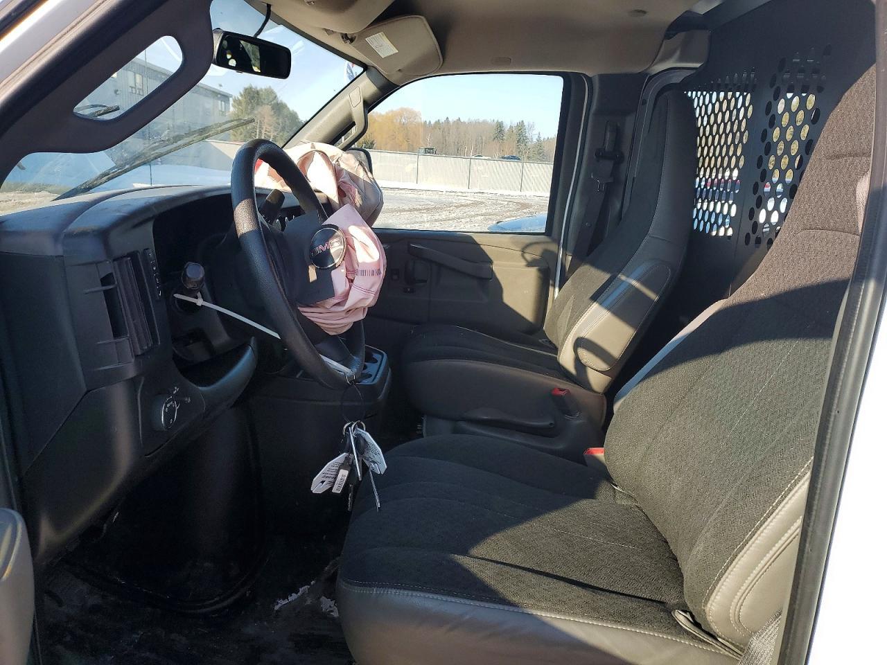 2023 GMC Savana G2500
