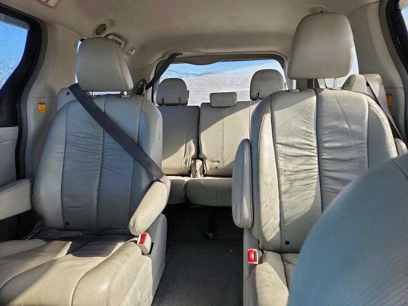 2011 Toyota Sienna xle