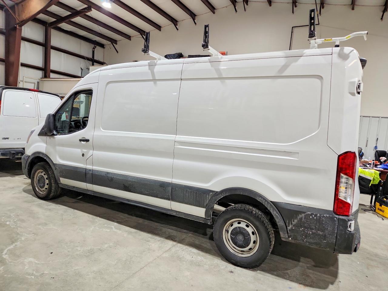 2022 Ford Transit 250 Delivery Van