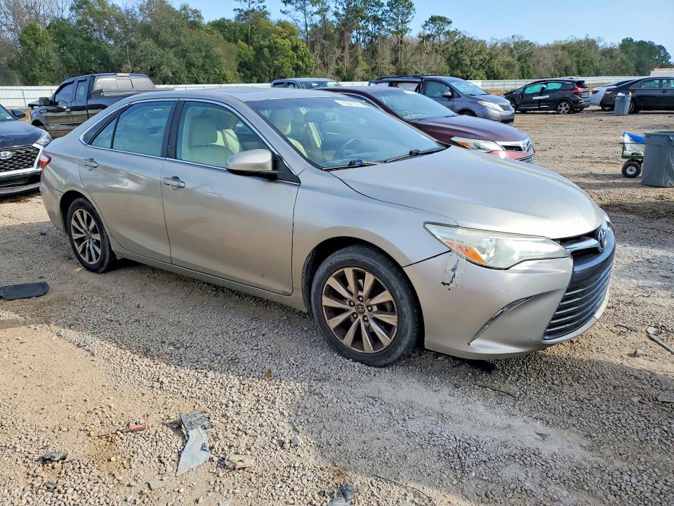 2015 Toyota Camry xle
