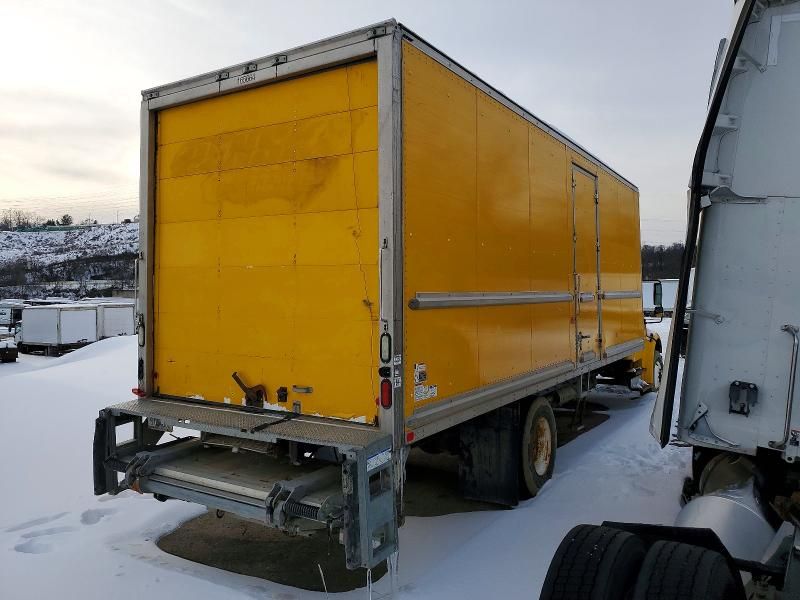 2017 Freightliner Business Class M2 BOX Truck