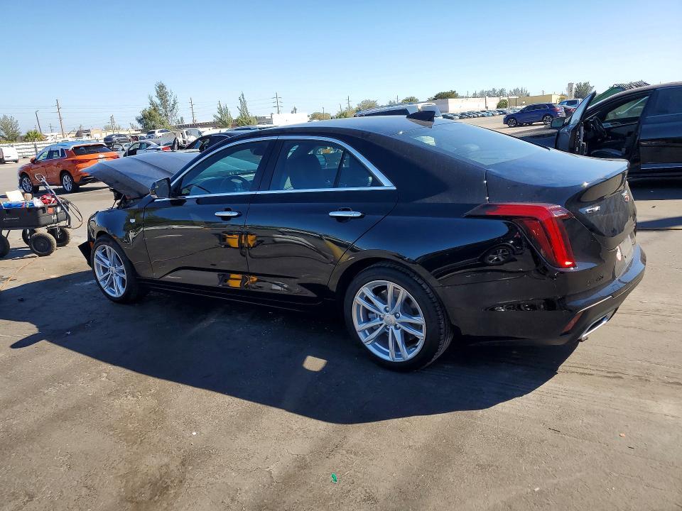 2023 Cadillac CT4 Luxury