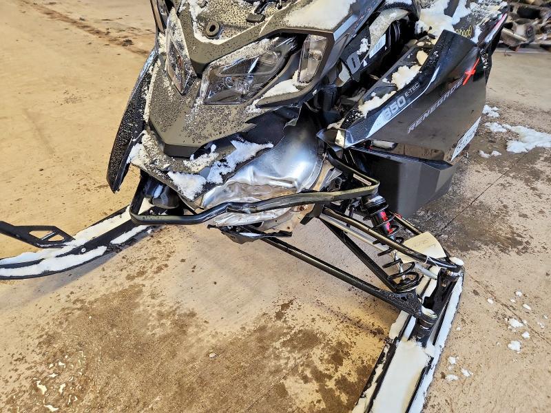 2023 Skidoo Snowmobile