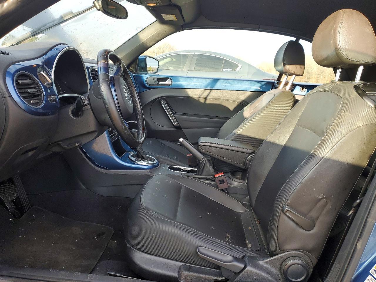 2018 Volkswagen Beetle s