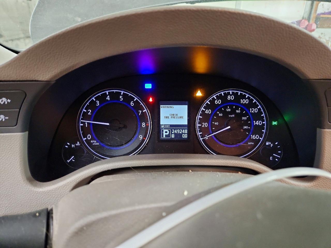 2013 Infiniti G37