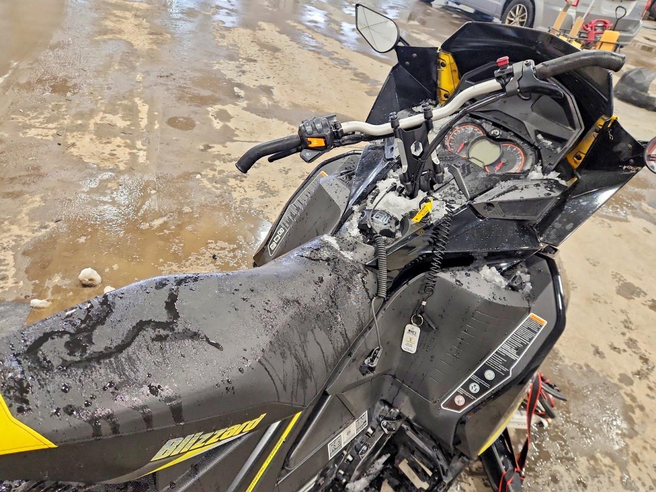 2018 Skidoo Snowmobile