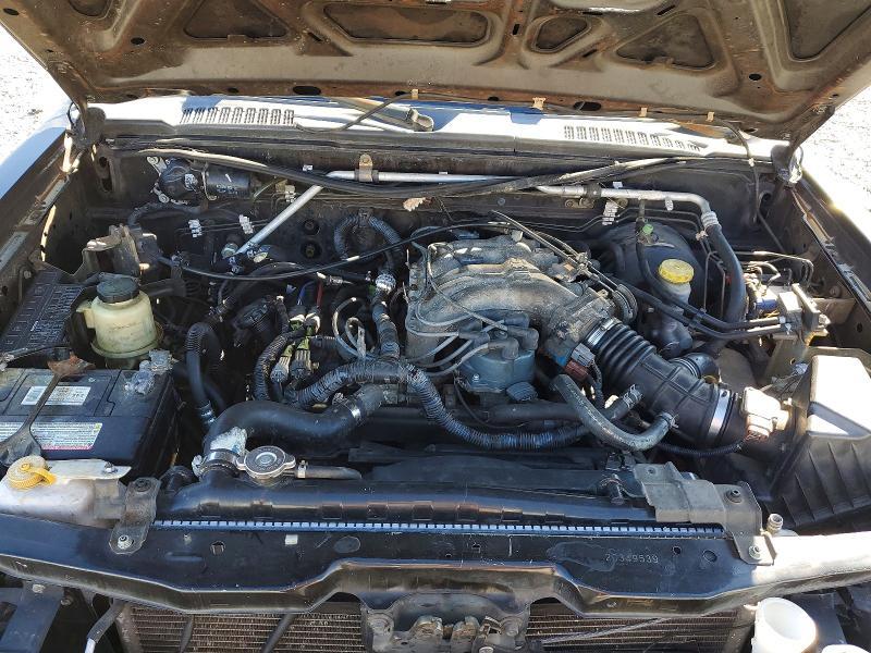 2002 Nissan Frontier XE-V6