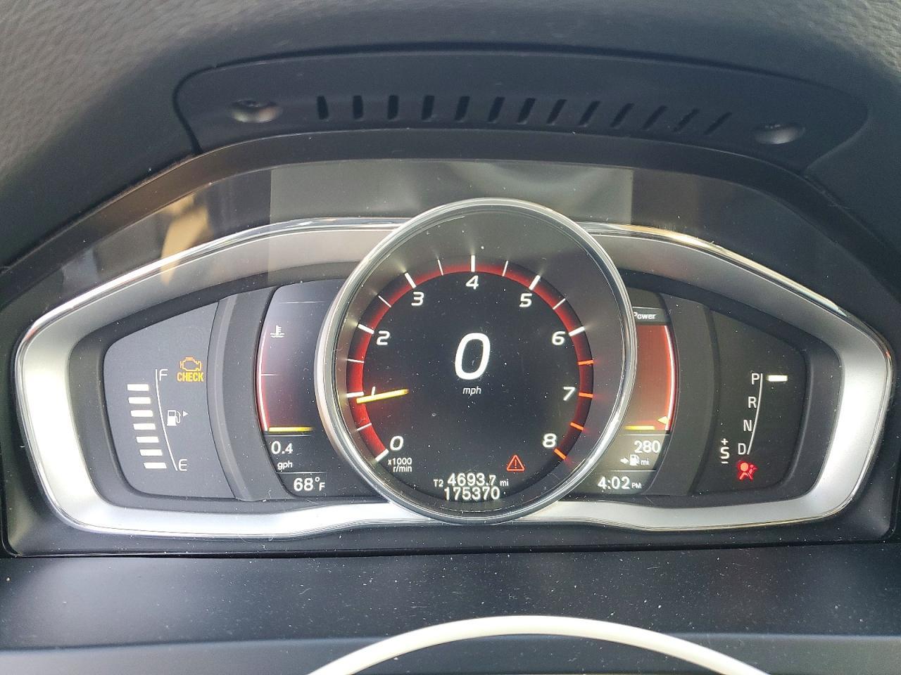 2015 Volvo V60 Premier