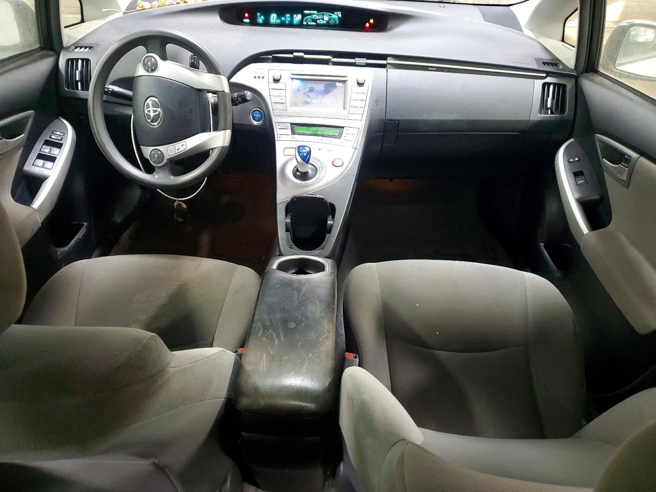 2014 Toyota Prius Three