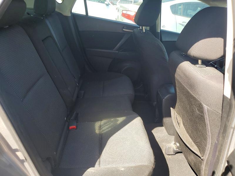 2013 Mazda 3 I