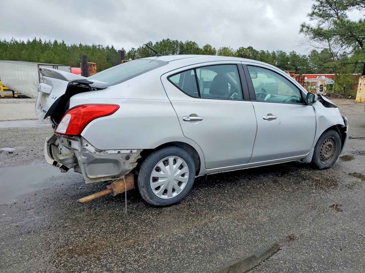 2015 Nissan Versa 1.6 sv