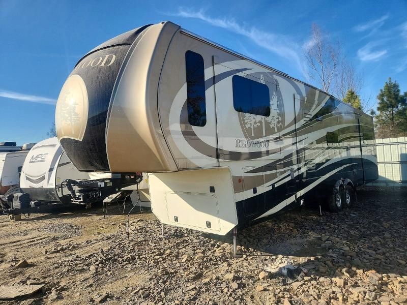 2014 Redwood Camper