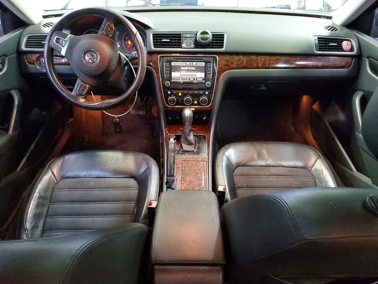 2012 Volkswagen Passat sel