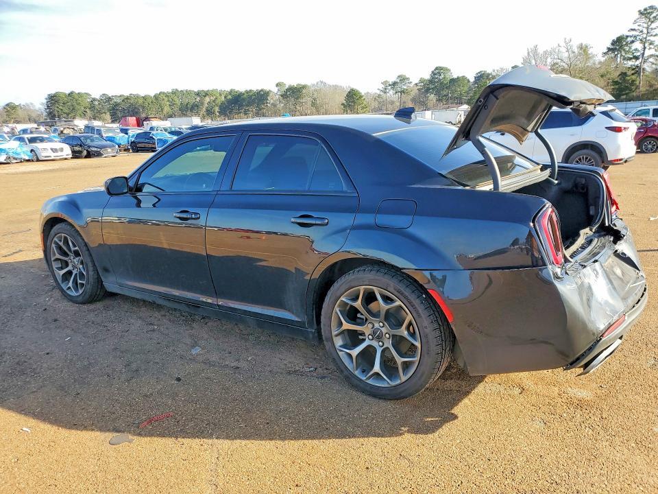 2018 Chrysler 300 s