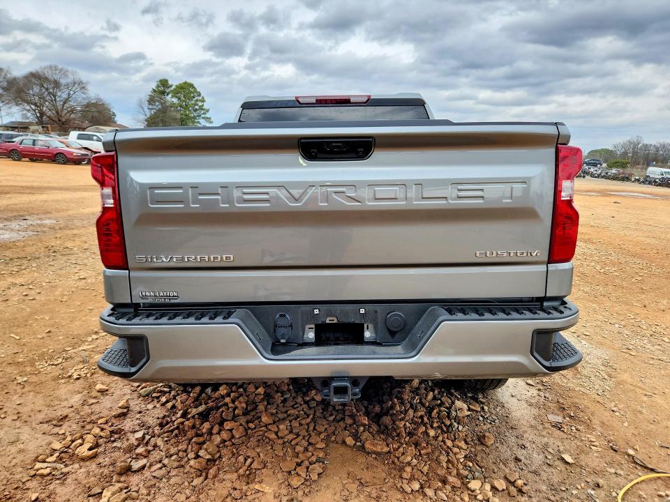 2025 Chevrolet Silverado C1500 Custom
