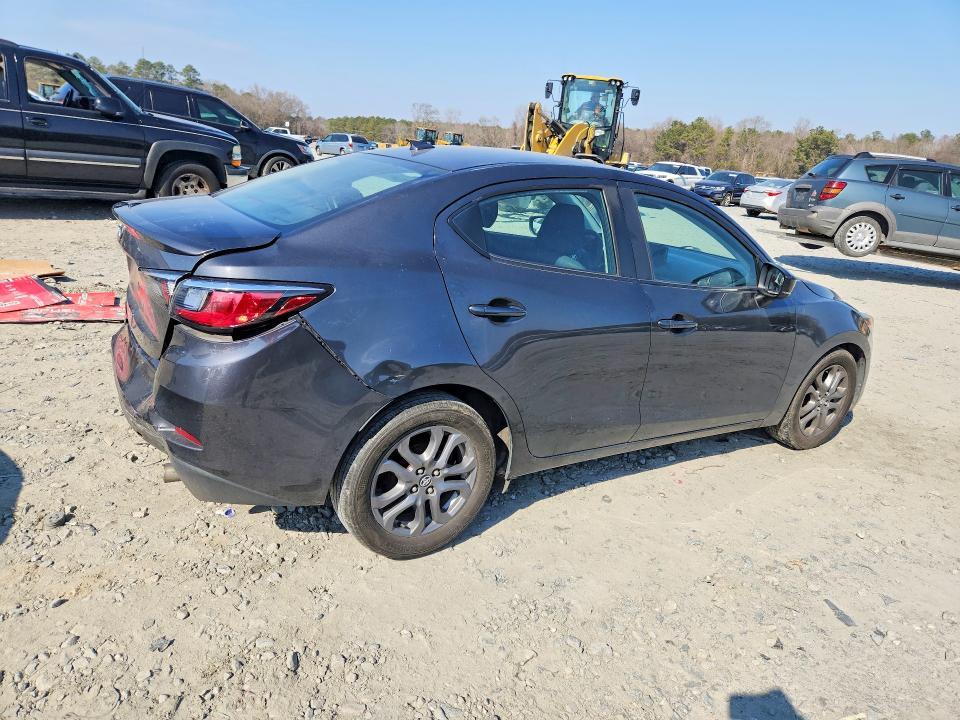 2019 Toyota Yaris 2D