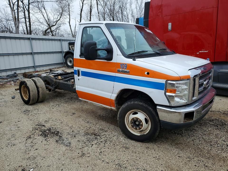 2014 Ford E350 Truck cab and Chassis